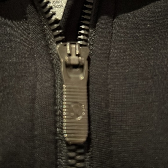 Lululemon track jacket - Picture 4 of 6